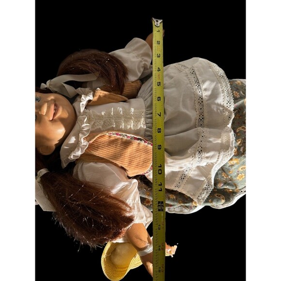 William Tung Wooden Doll Alissa Original Clothing Signed Numbered 260/1500  19” - Picture 7 of 15